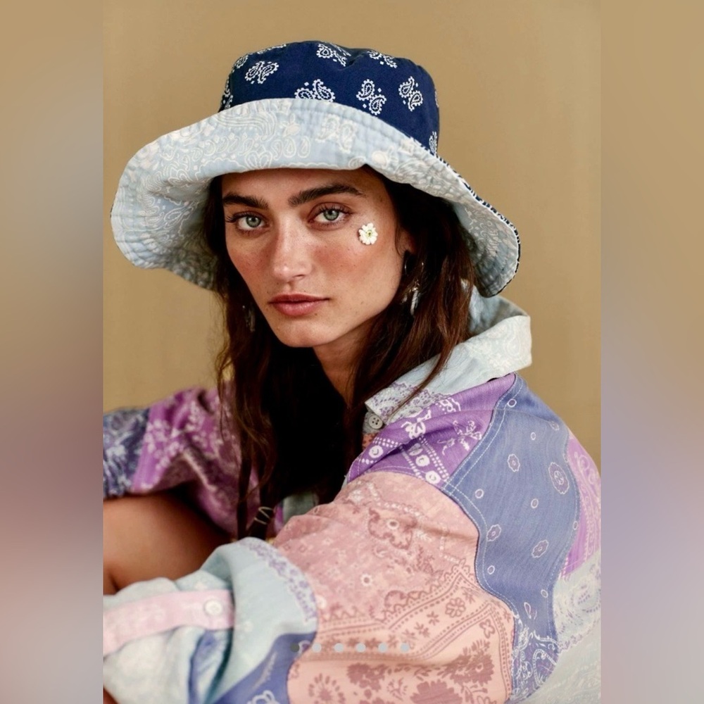 Free People Bandana Reveriblle Bucket Hat Cotton Llightweight
